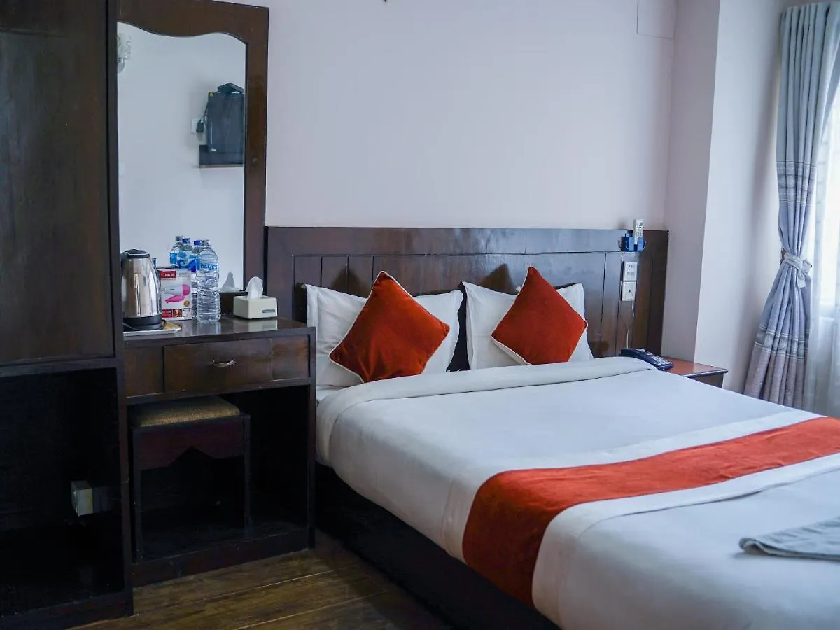 Hotel Royal Mantra Katmandu 2*,